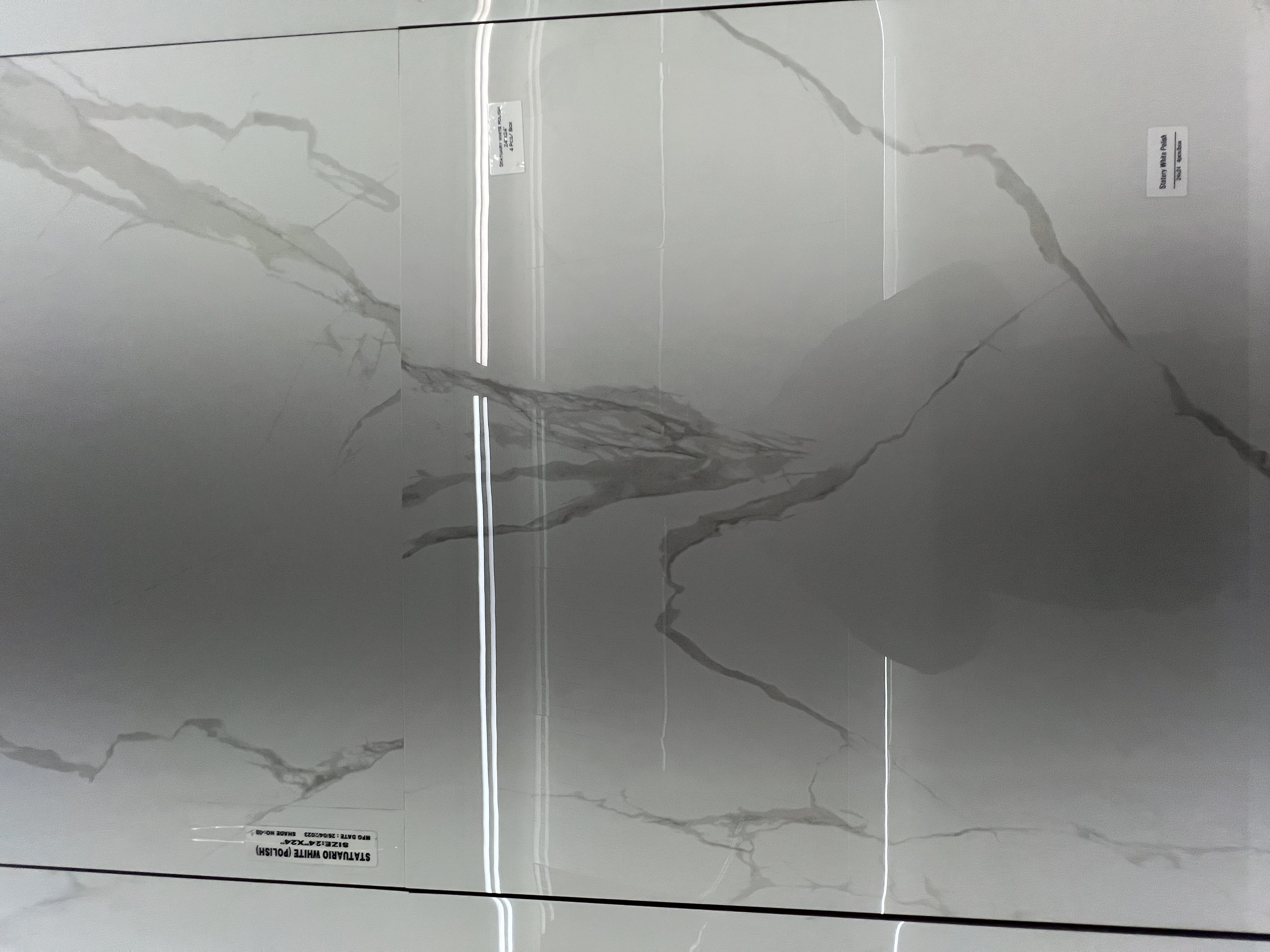 Statury White Polish